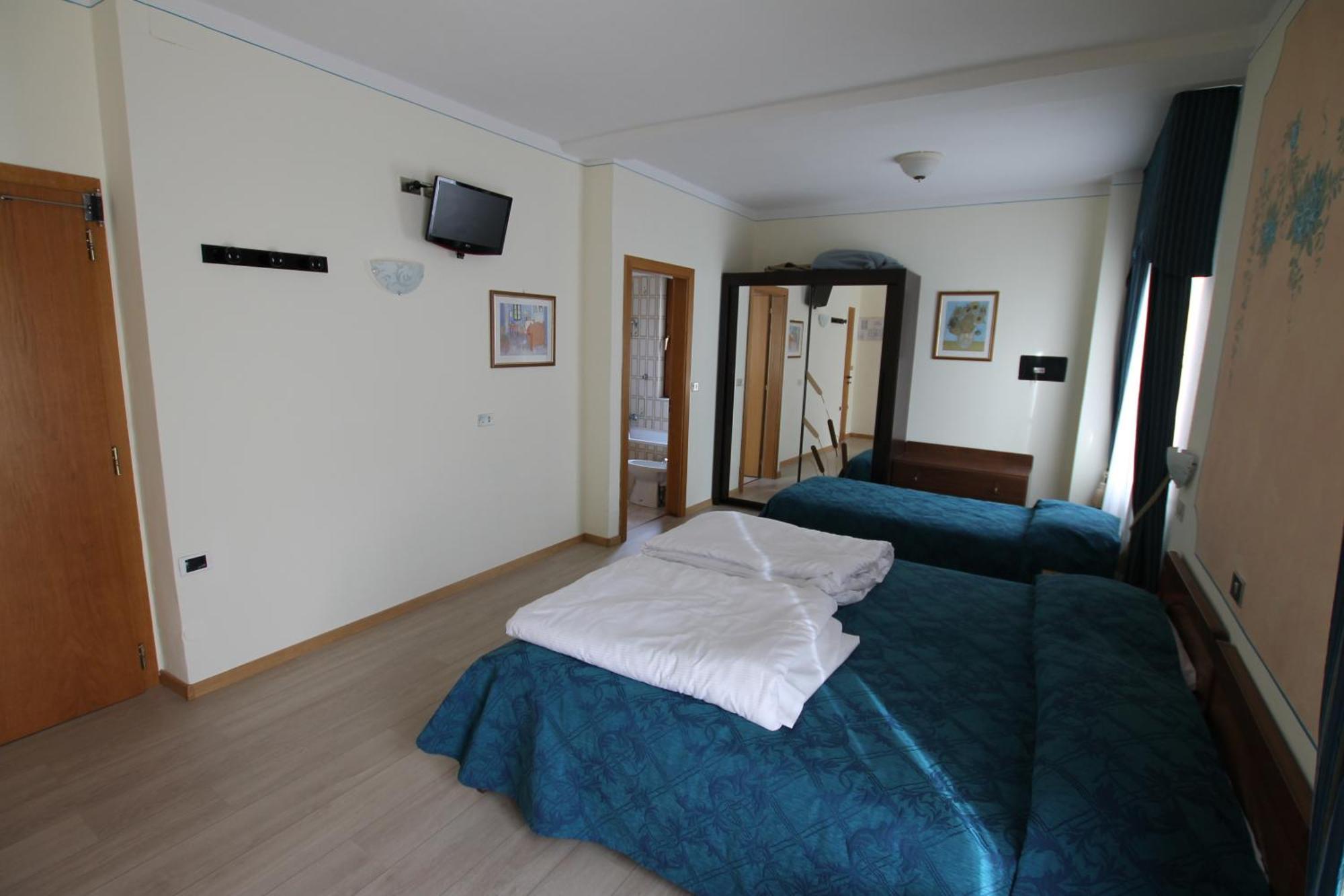 Hotel Florida Molveno Exterior photo